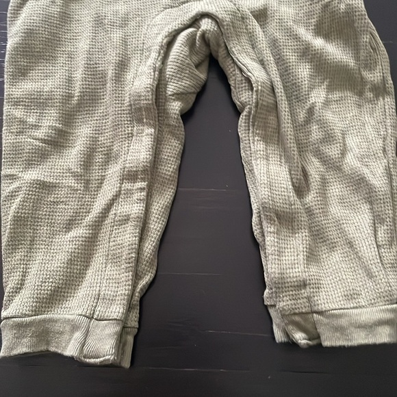 Like New Old Navy Thermal / Waffle Knit One Piece - Picture 3 of 3